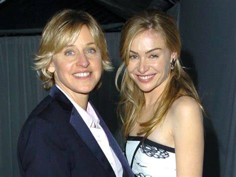 Ellen DeGeneres e Portia de Rossi mano nella mano