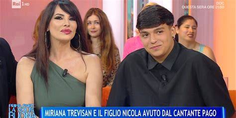 Foto di Pago e Miriana Trevisan con il figlio Nicola
