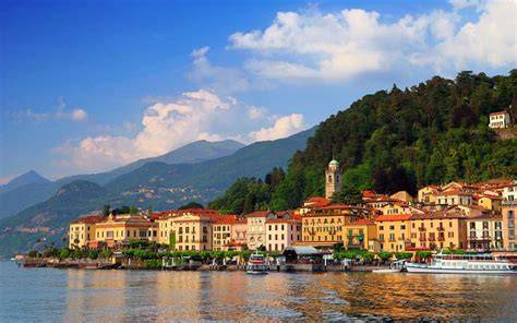 Panorama del Lago di Como con ville storiche