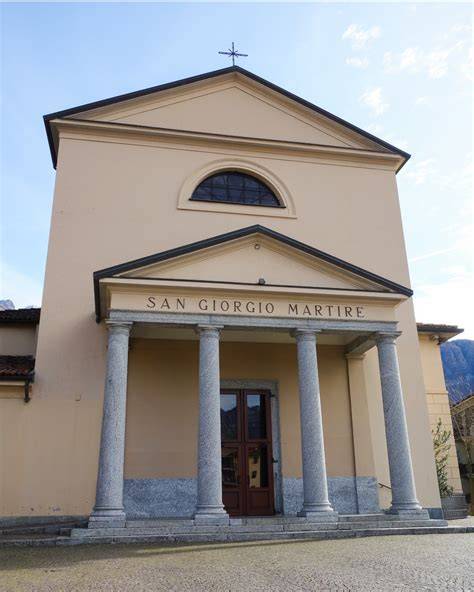 Don Abbondio in parrocchia