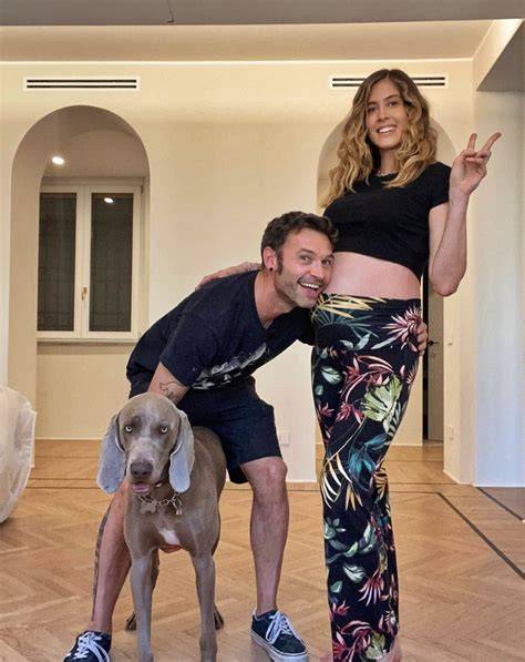 Riccardo Nicoletti e Francesca Ferragni con il figlio Edoardo
