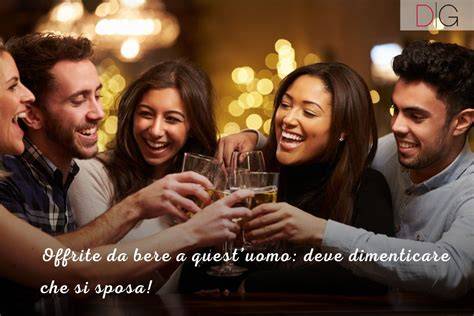 Donna che festeggia addio al celibato