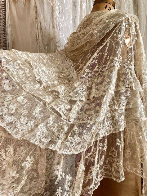 Velo da sposa antico