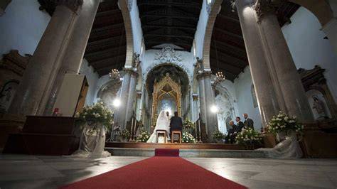 Disposizione degli sposi all'altare