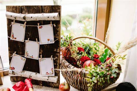 Tableau mariage a tema autunnale con zucche e castagne