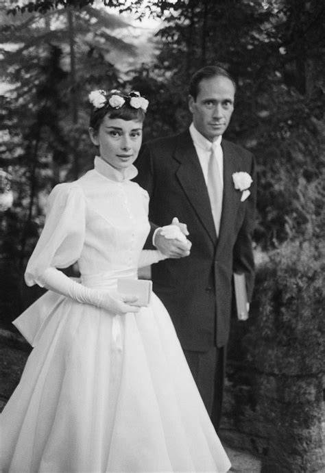 Audrey Hepburn in abito da sposa Givenchy