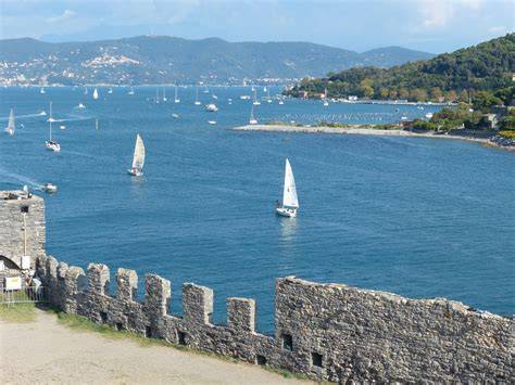 Golfo dei Poeti con vista su Portovenere