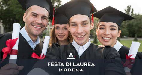 Esempi di abiti da festa di laurea