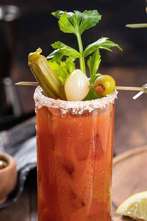 Cocktail Bloody Mary e piatti gourmet al Foodies Bologna