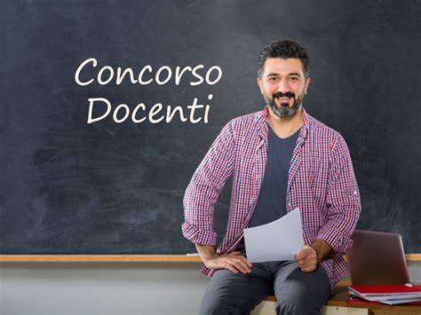 Collage di immagini che rappresentano i docenti del corso.
