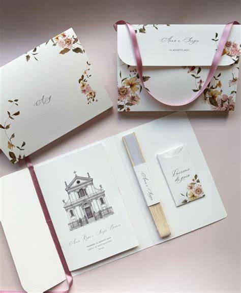Ceste con wedding bag all'ingresso di una location per matrimoni
