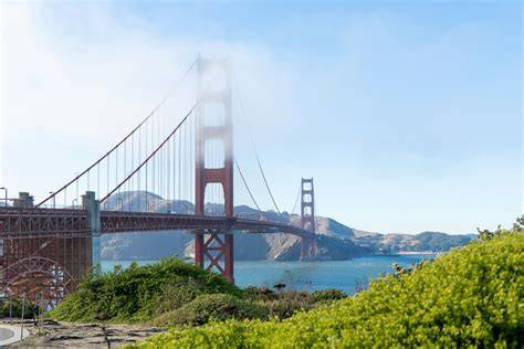 Vista panoramica di San Francisco con il Golden Gate Bridge