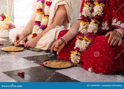 Matrimonio indiano con rituale del fuoco