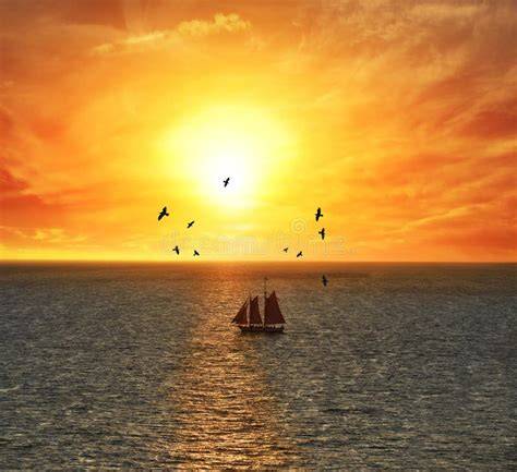 Barca a vela al tramonto nel Cilento