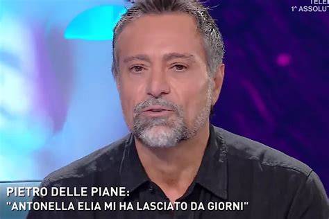 Pietro Delle Piane in uno studio televisivo