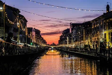 Navigli di Milano al tramonto