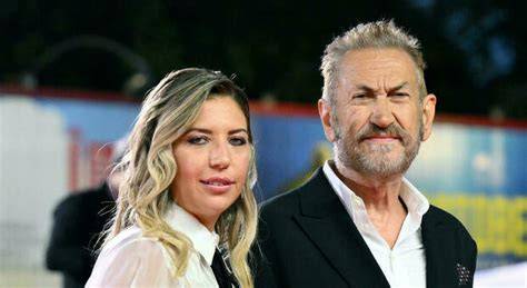 Foto di Marco Giallini e sua moglie Loredana