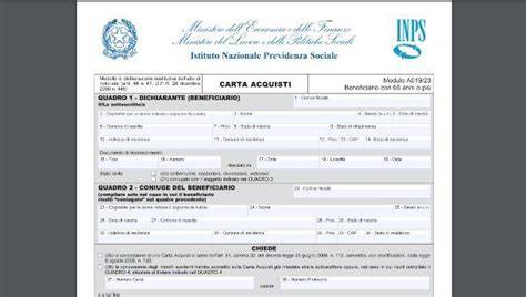 persona che compila moduli INPS