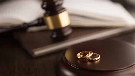 Differenza tra divorzio civile e dichiarazione di nullità