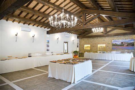 Interno del Salone dei Ricevimenti del Casale La Colombara