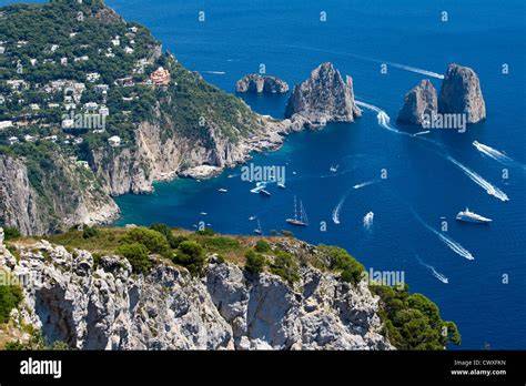 Vista dei Faraglioni di Capri