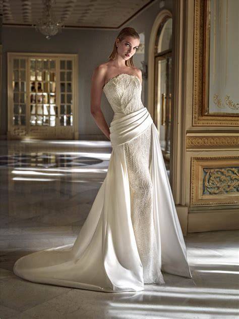 Sartoria di abiti da sposa