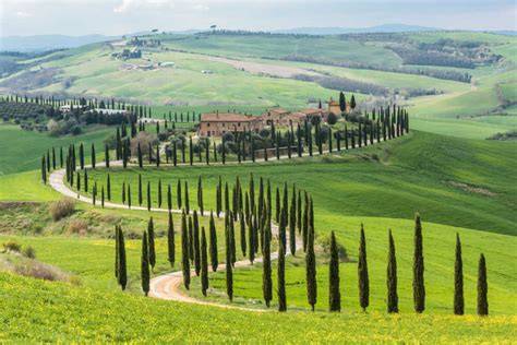 Strada panoramica in Toscana