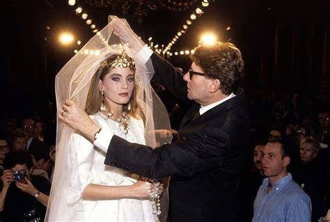 Abiti da sposa iconici di Yves Saint Laurent