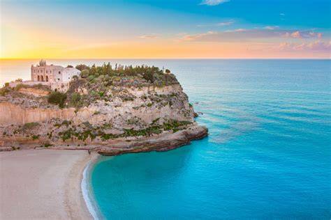 Panorama della Costa degli Dei con scorci sul mare