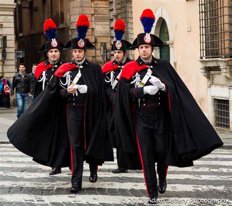 Carabinieri in uniforme