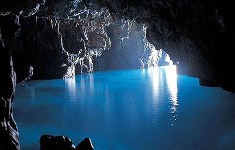 Vista della Grotta Azzurra di Palinuro