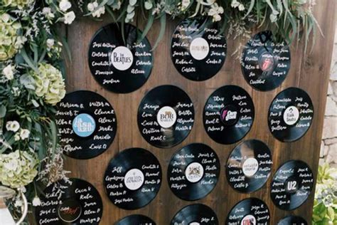 Tableau de mariage a tema musicale con dischi in vinile