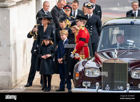 La Principessa del Galles lascia l'Abbazia di Westminster