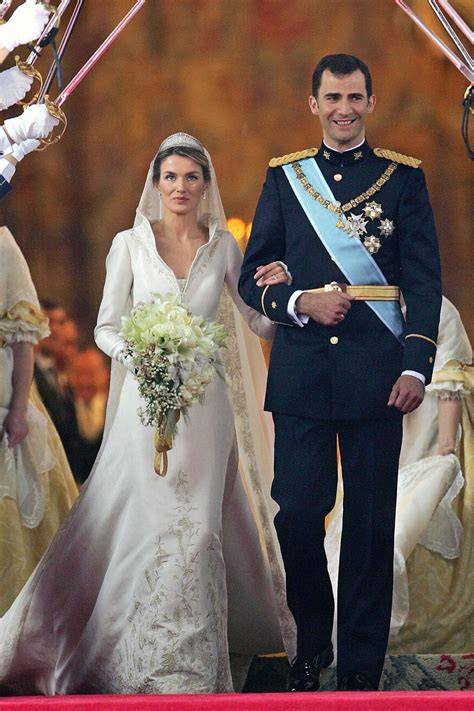 Il vestito da sposa di Letizia Ortiz al Palazzo Reale di Aranjuez