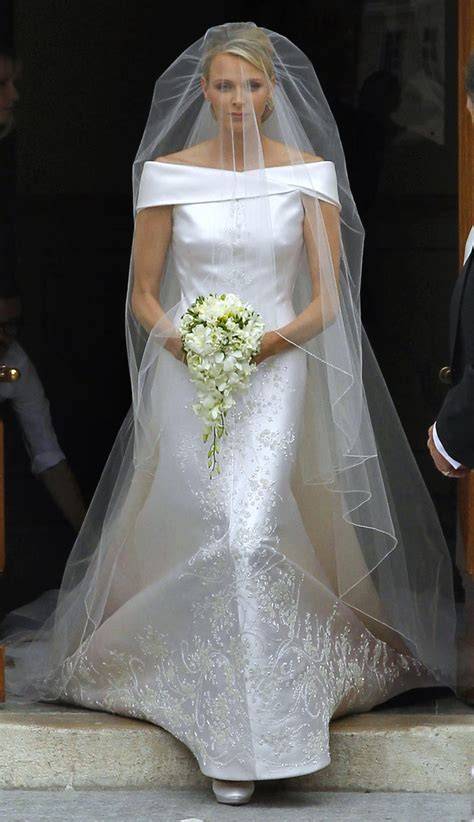 Charlene di Monaco con il suo abito da sposa Armani Privé
