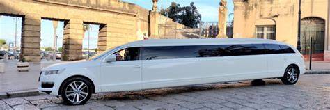 limousine di lusso per addio al celibato