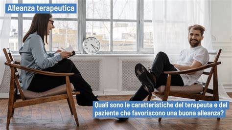 Illustrazione di un terapeuta che ascolta una coppia