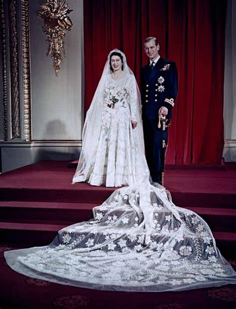 Folla al matrimonio della Regina Elisabetta II