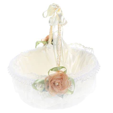 Cesto bianco decorato con fiori per matrimonio