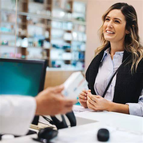 Persona che prenota un servizio spa