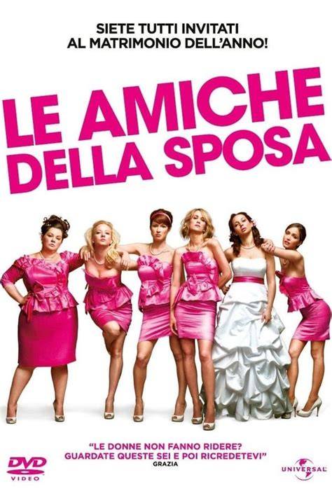 Sposa al centro dell'attenzione con le amiche